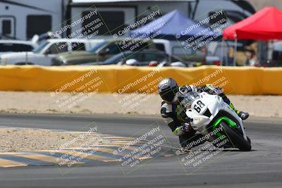 media/Apr-10-2022-SoCal Trackdays (Sun) [[f104b12566]]/Turn 2 (1135am)/